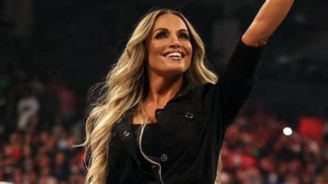 Trish Stratus On Demanding Dangerous Spot During Mud。